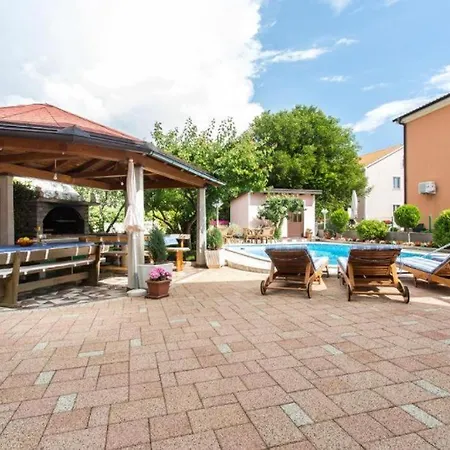 Naomi דירה קרק